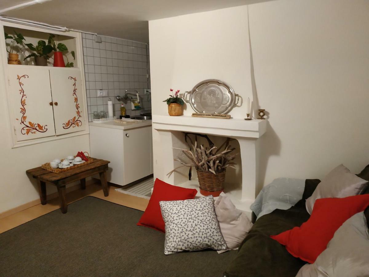 Spitaki Spata Airport Studio Экстерьер фото